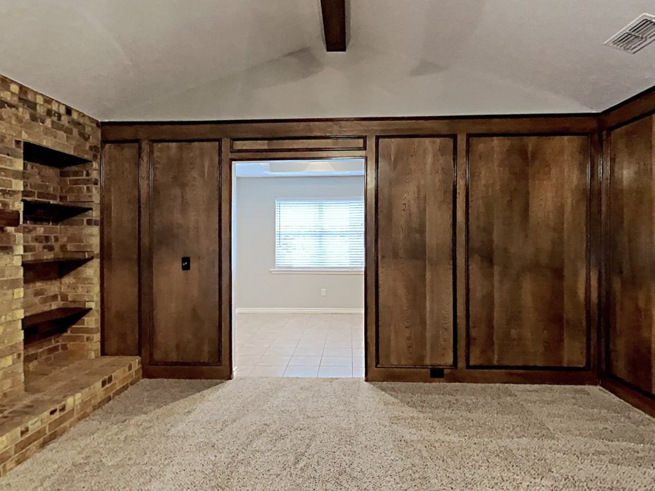 708 Rush Creek Dr - Photo 3 of 19