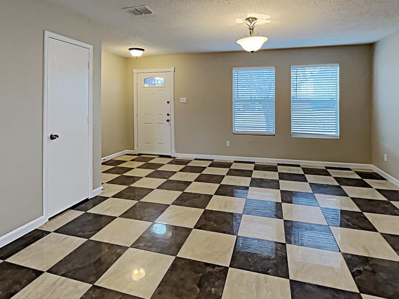 6054 Susanna Dr - Photo 3 of 21