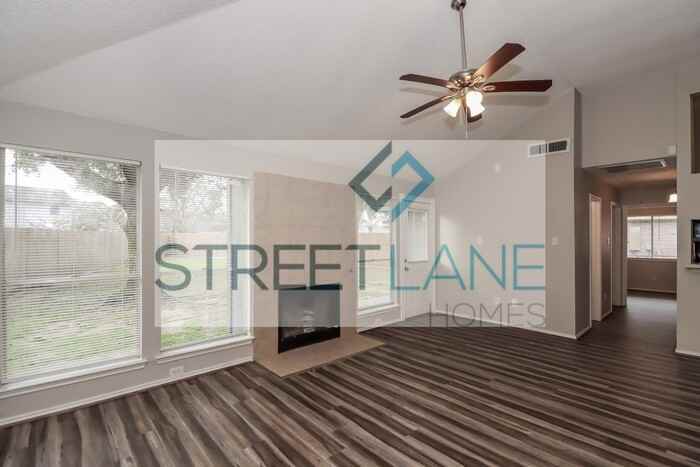 5311 Acorn Ct - Photo 3 of 15