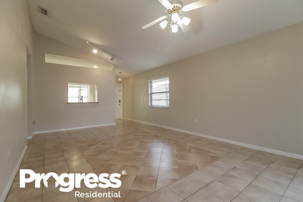 10563 Cresto Delsol Cir - Photo 3 of 16