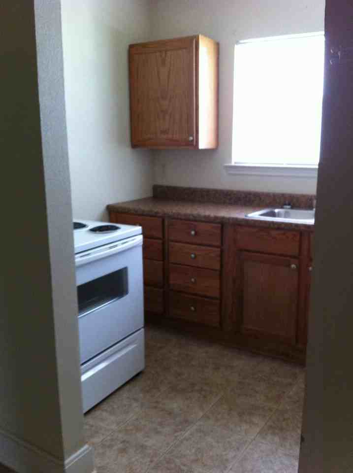 234 West 7th - Photo 2 of 6