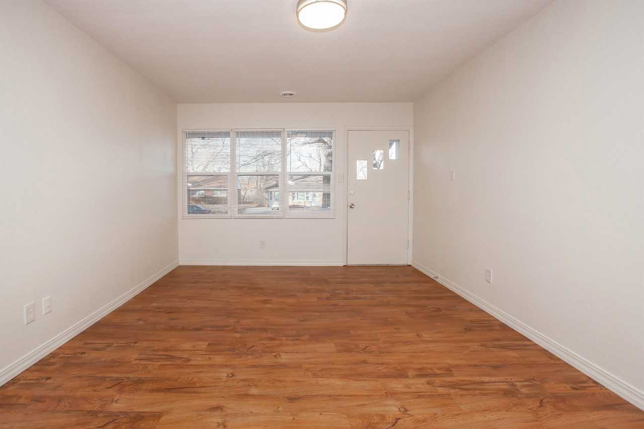 2039 College View Rd #1 - Photo 4 of 10