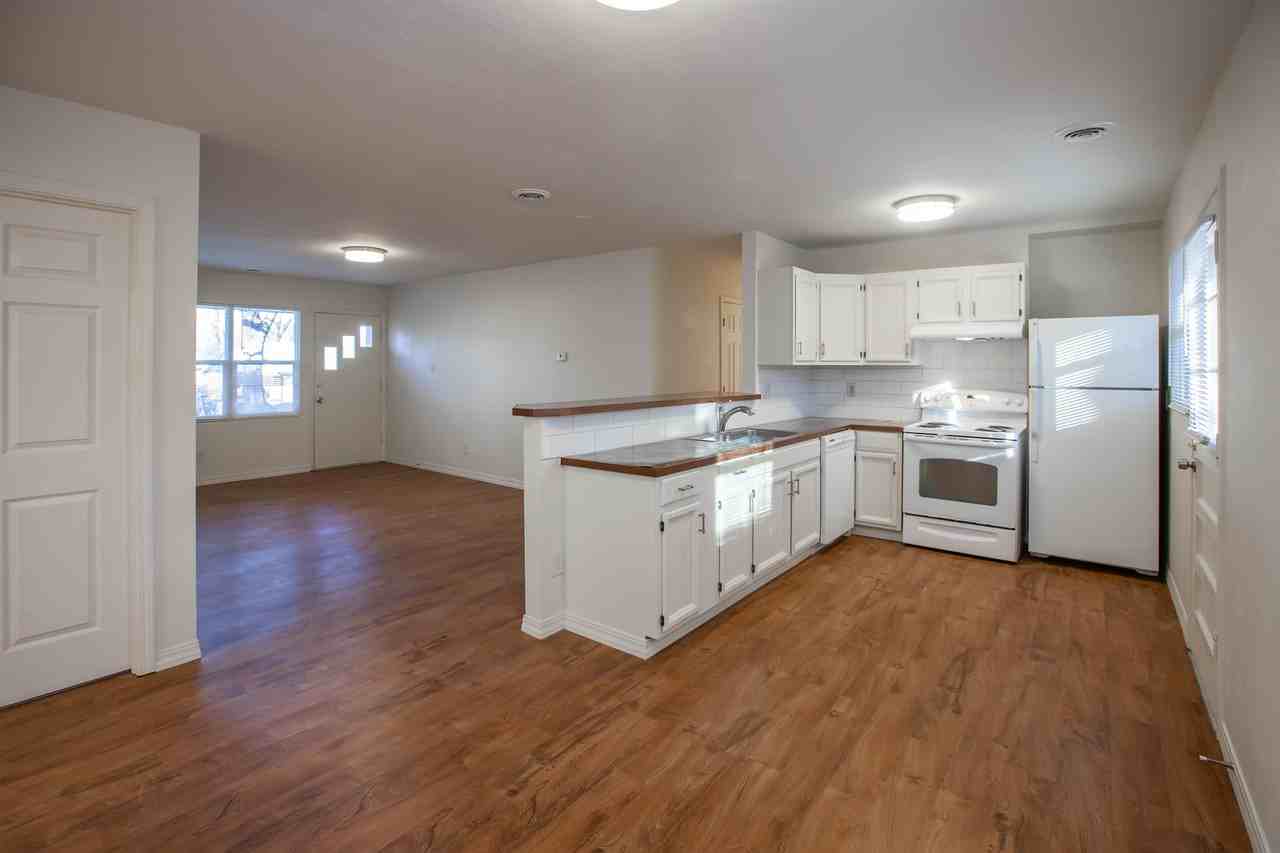 2039 College View Rd #1 - Photo 6 of 10