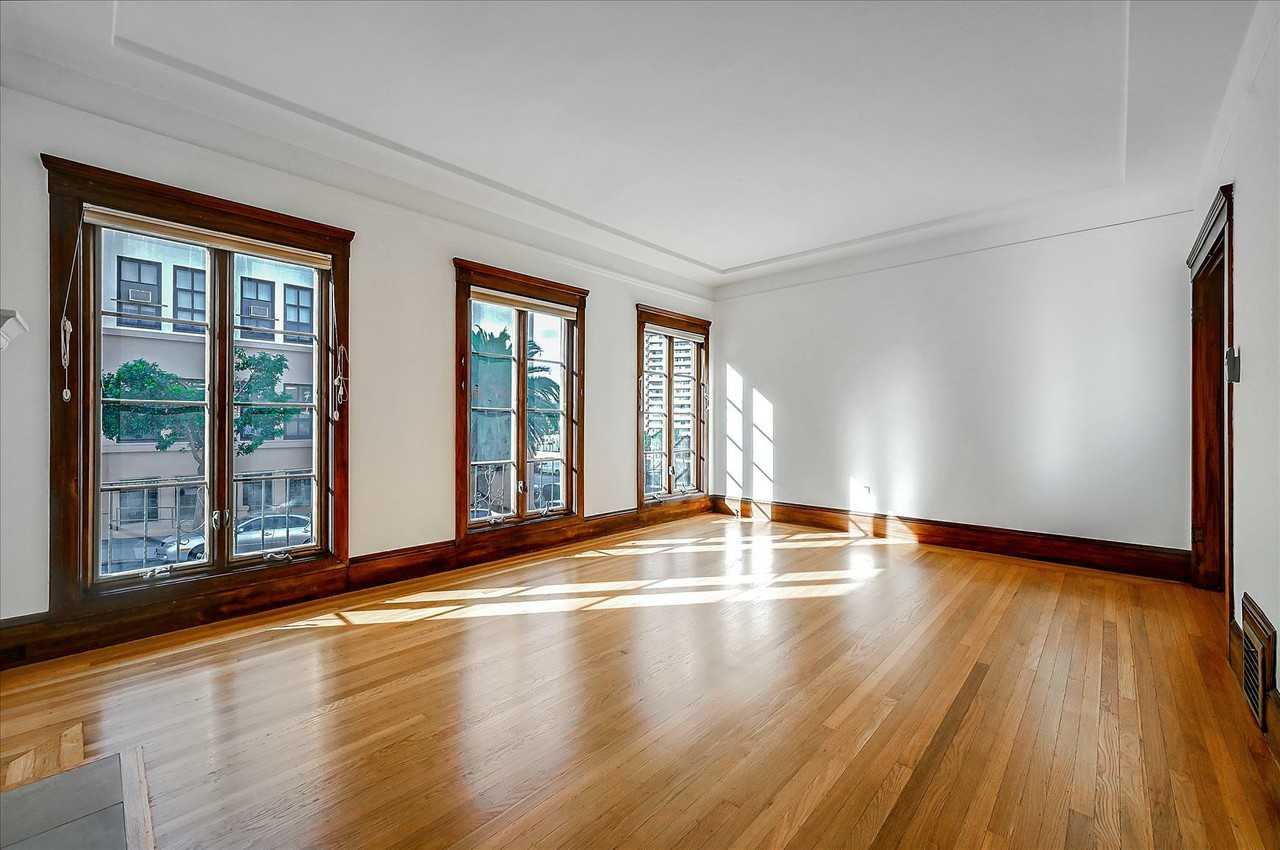 2946 Polk St - Photo 3 of 22
