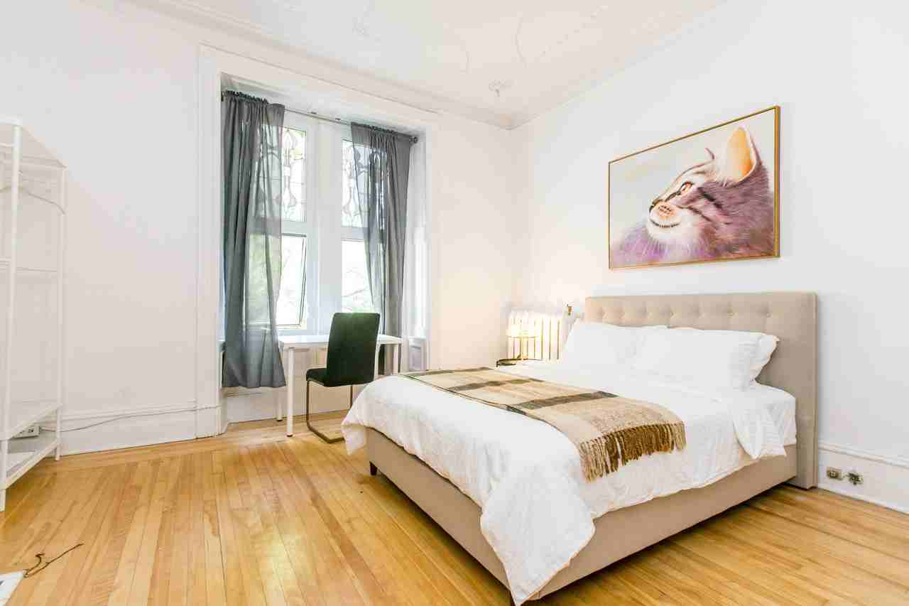 3425 Rue Sainte Famille - Photo 3 of 38