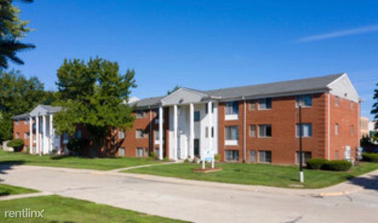 Tecumseh Apartments - Photo 2 of 23