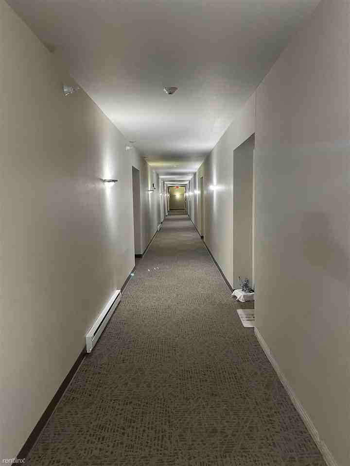 1400 New Energy Dr - Photo 2 of 10