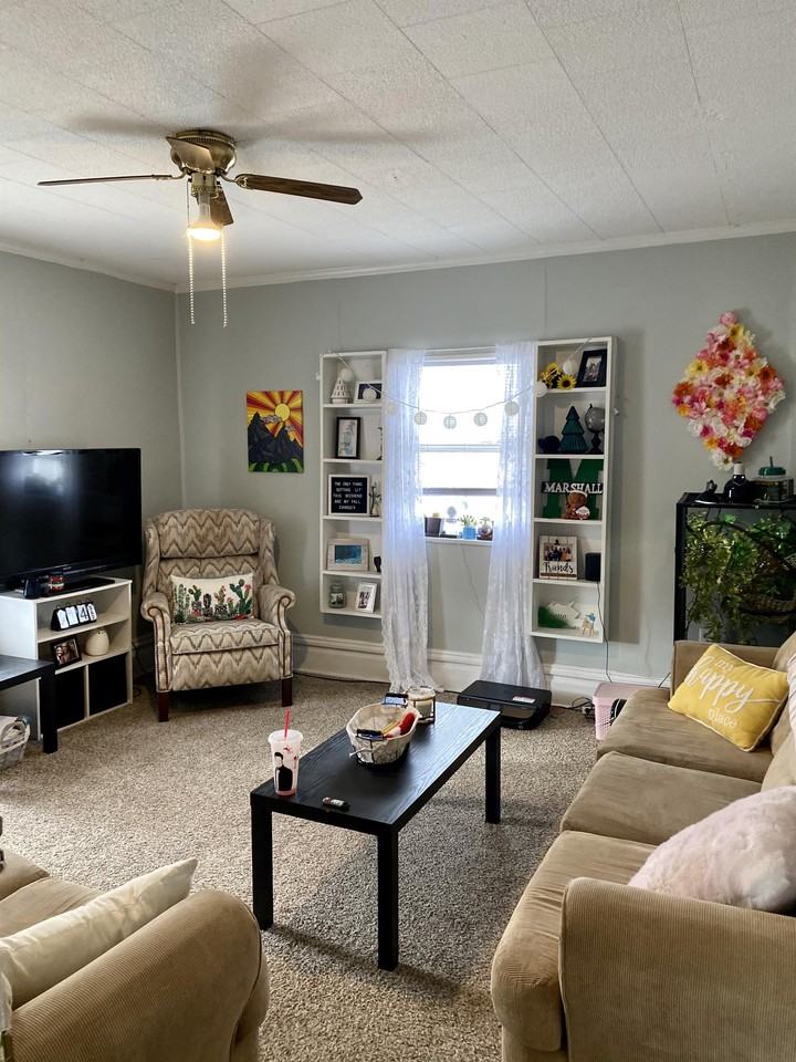 1601 6th Ave #2 - Photo 3 of 7