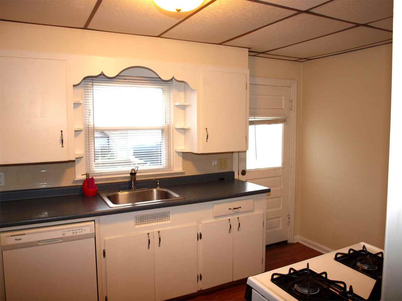 318 Bellflower Ave Nw #2 - Photo 2 of 10