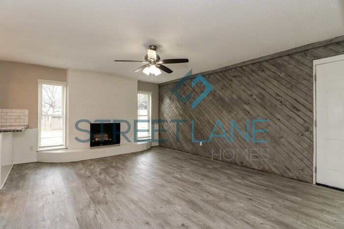 805 Savannah Way - Photo 3 of 15