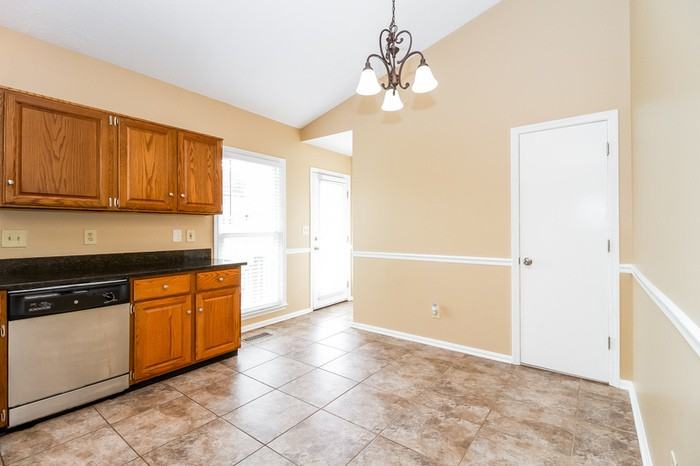 7314 Quail Ridge Rd - Photo 3 of 12