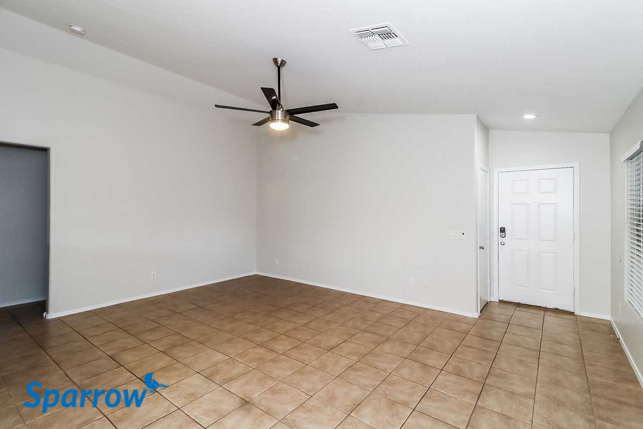 11538 W Palo Verde Ave - Photo 2 of 15