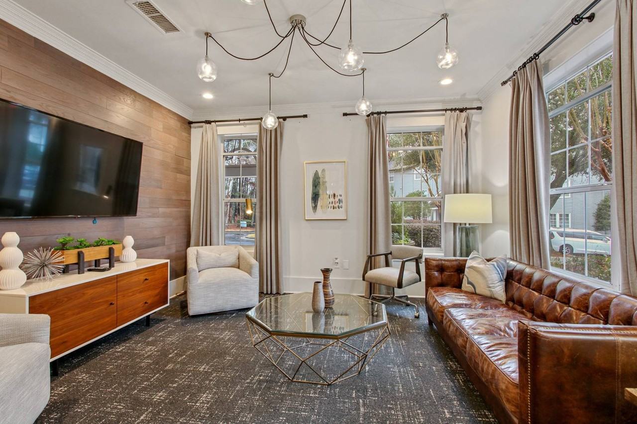 Elliot Apartments on Abernathy - Photo 4 of 102