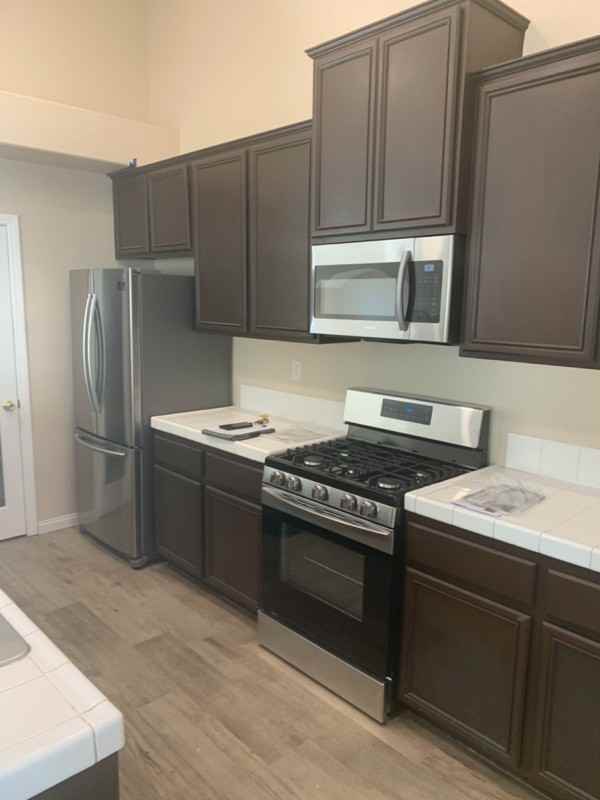 9219 Canyon View Ave - Photo 3 of 34