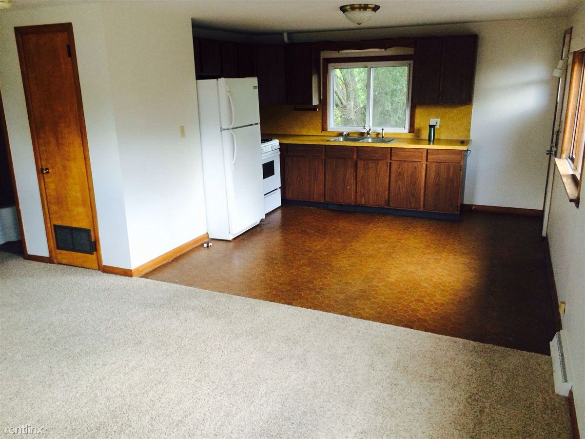 850 Houseman Upper - Photo 2 of 16