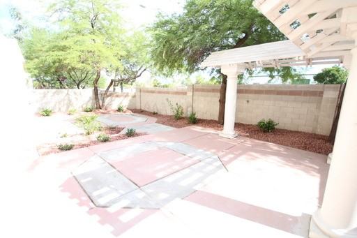 8669 Raindrop Canyon Ave - Photo 3 of 33