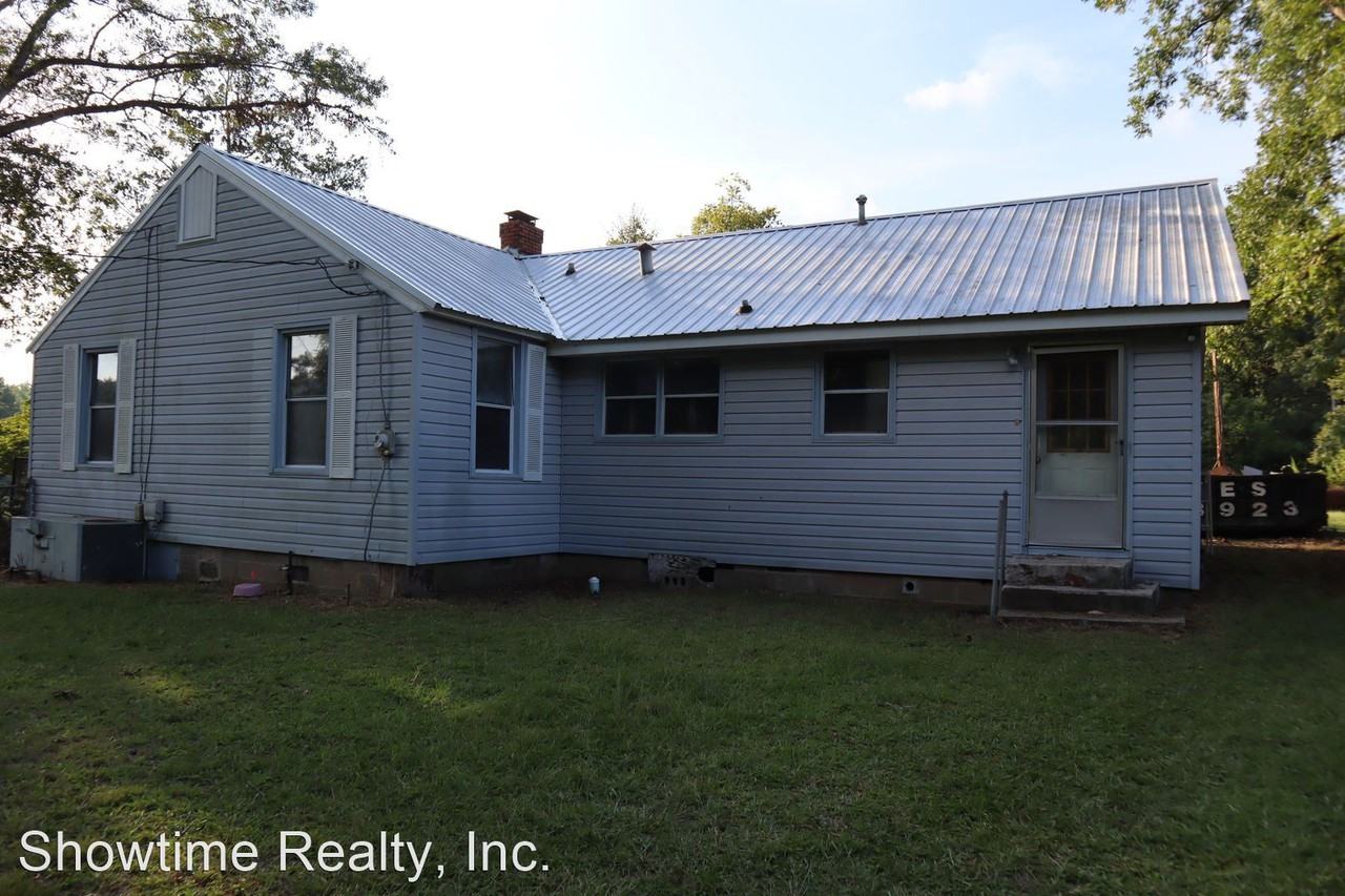 895 B St - Photo 2 of 9