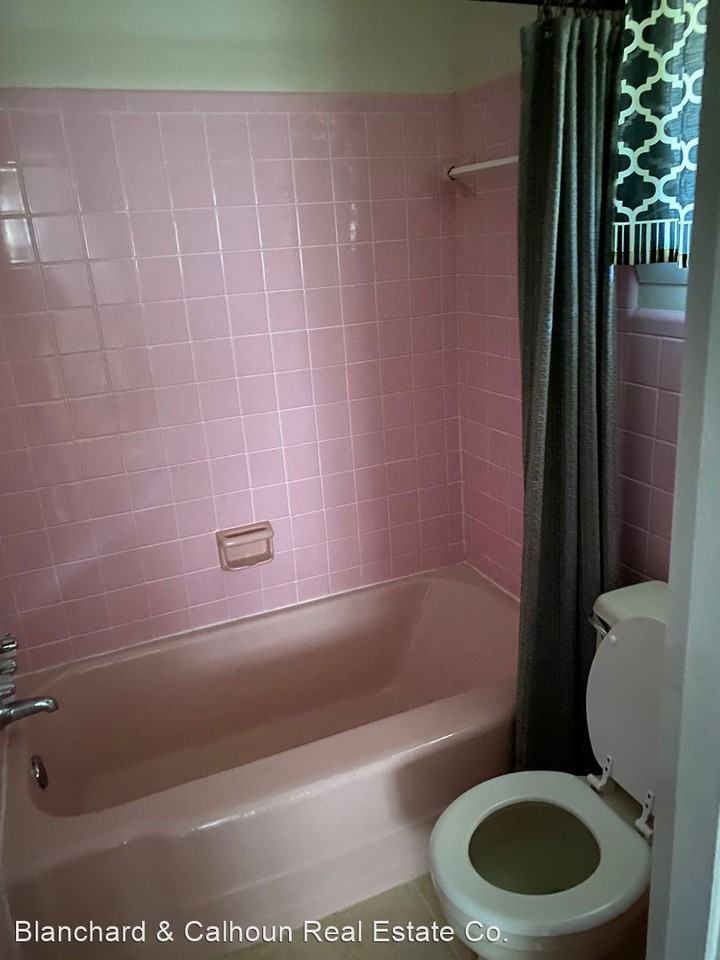1421 Hickman Rd - Photo 3 of 8