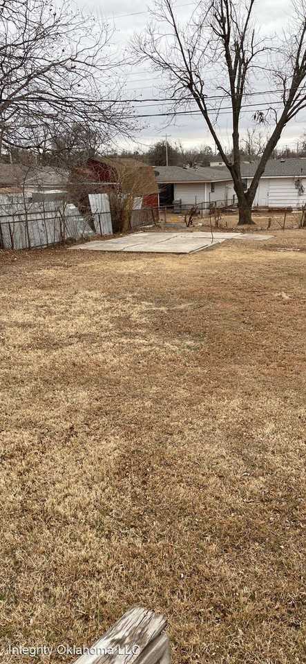 3208 Sw 49th St - Photo 2 of 15