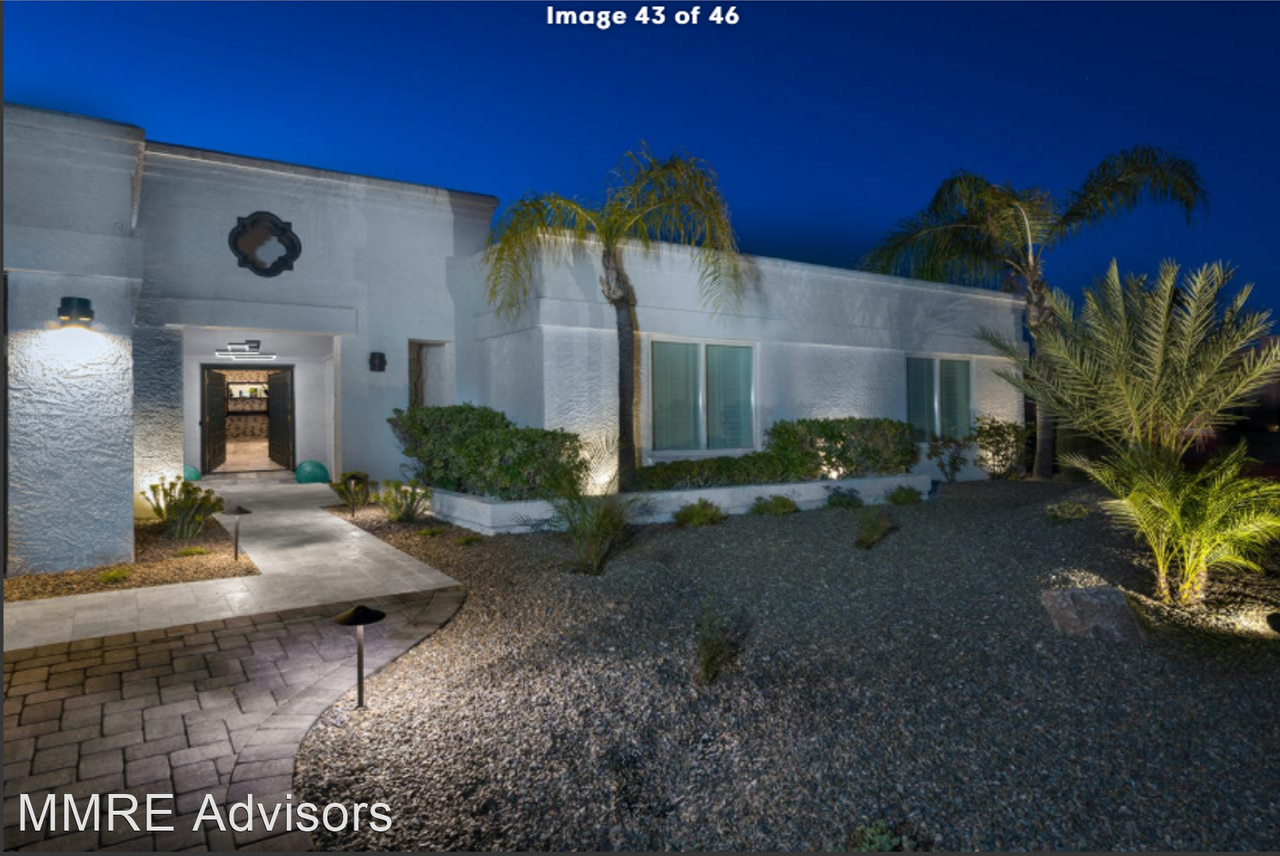 6252 E Beverly Ln - Photo 2 of 17