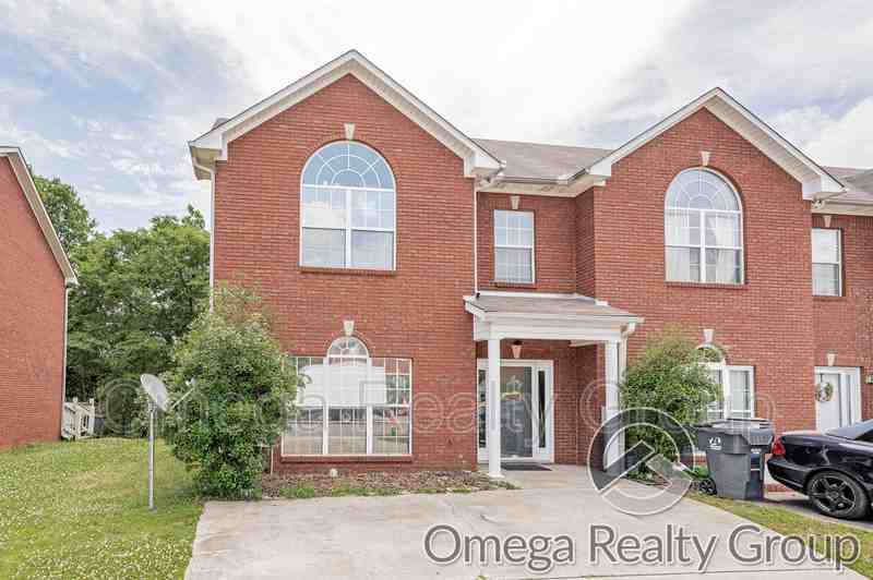 163 Canyon Trl - Photo 2 of 35