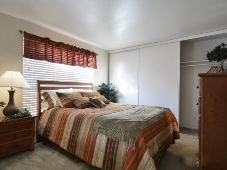 Marbella Apartments - Photo 3 of 14