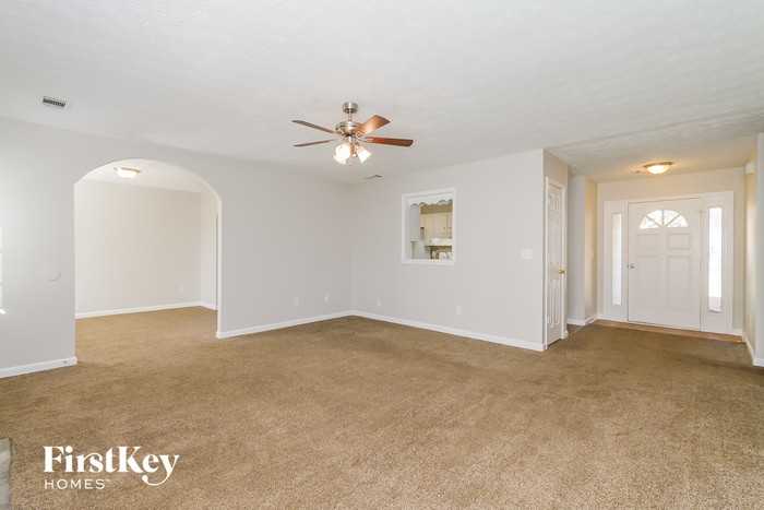 1030 Park St - Photo 2 of 15