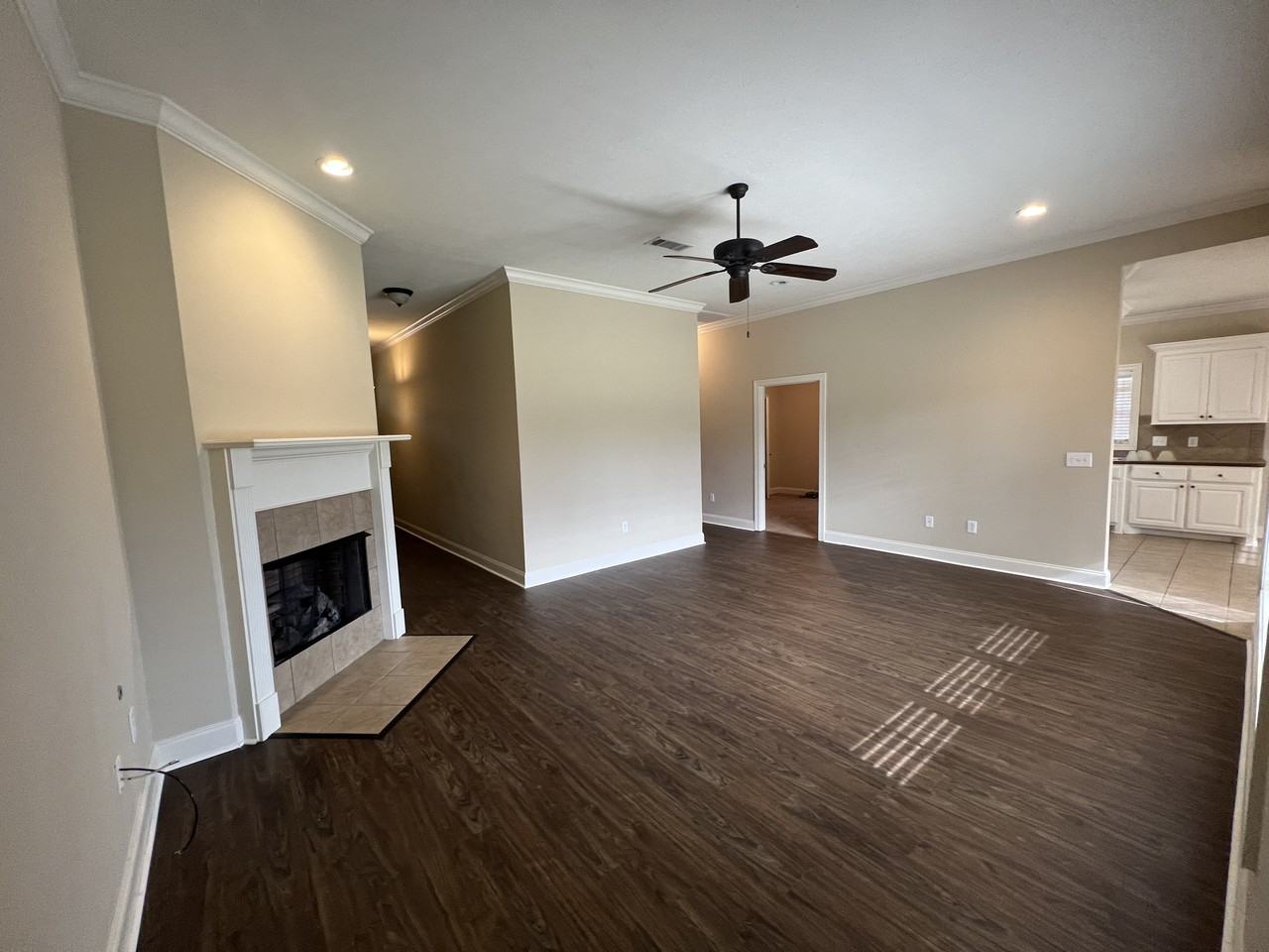 125 Mason Way - Photo 2 of 18