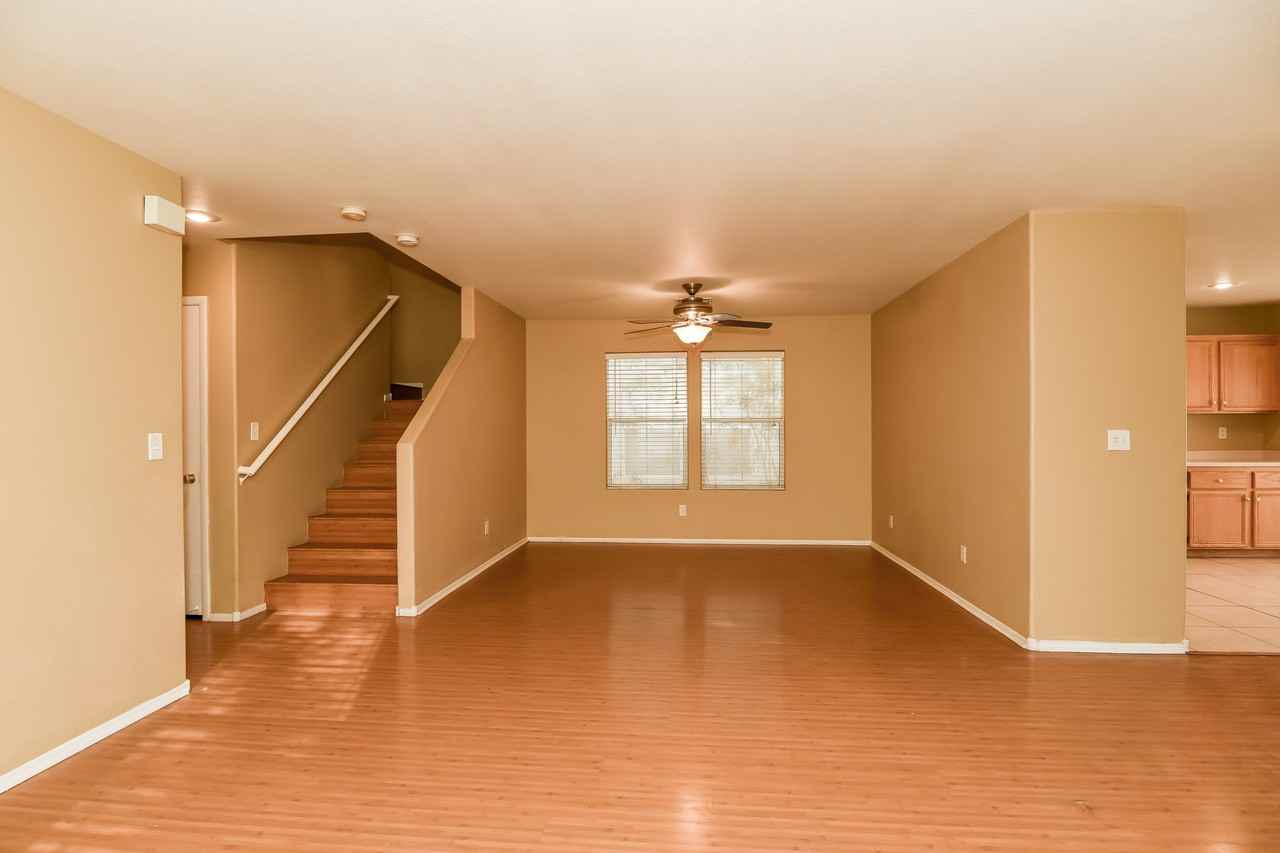 3141 Diamond Crest Ln - Photo 4 of 12