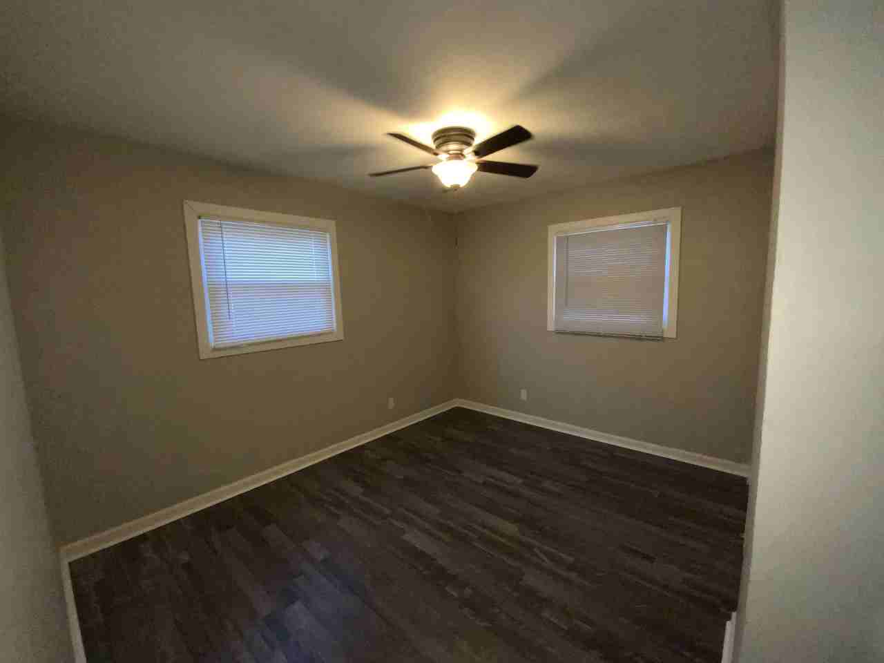 5300 Grove Ave - Photo 3 of 4