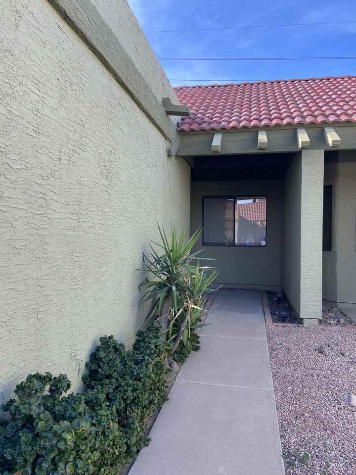 1432 N Dorsey Ln - Photo 2 of 15