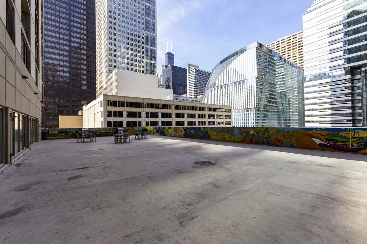 200 N. Dearborn St. list - Photo 3 of 9