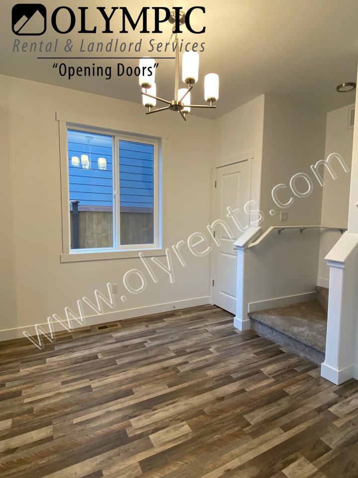 1802 Teresa St Se - Photo 4 of 12