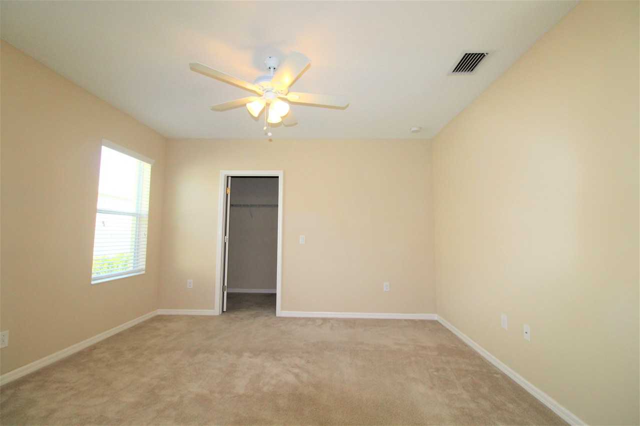 3848 Shimmering Oaks Dr - Photo 4 of 19