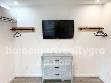 326 Jackson St - Photo 2 of 21