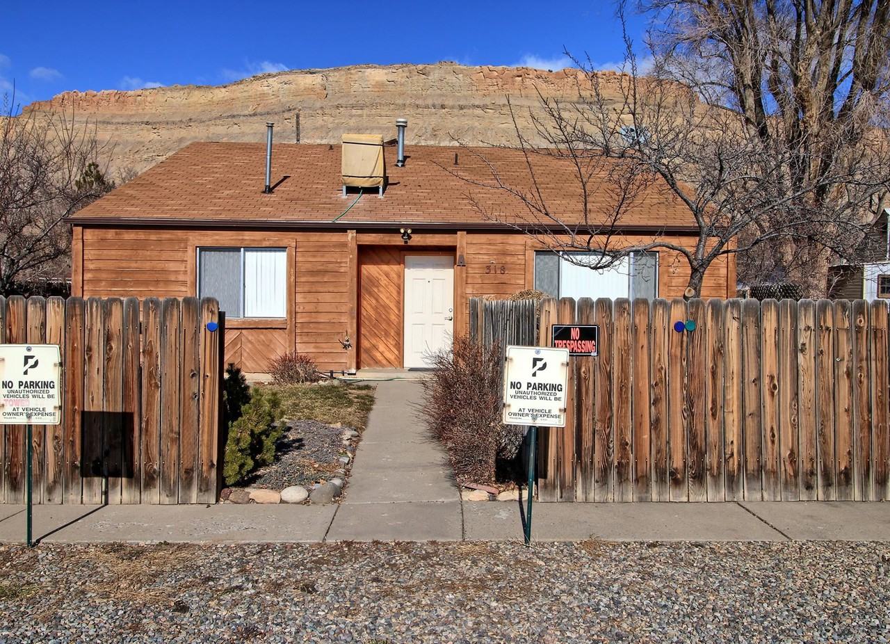 318 W 2nd St - Photo 2 of 5