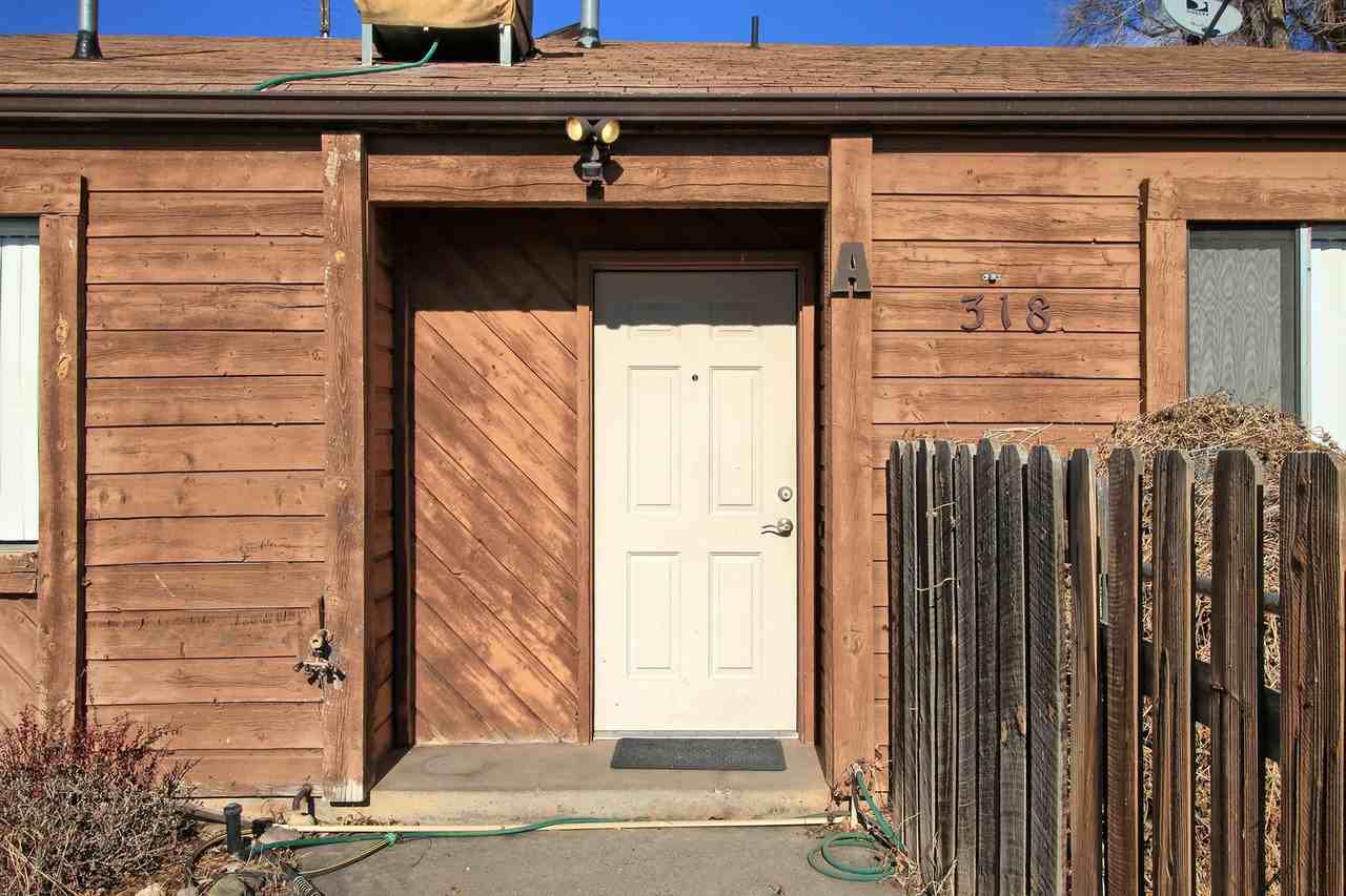 318 W 2nd St - Photo 3 of 5