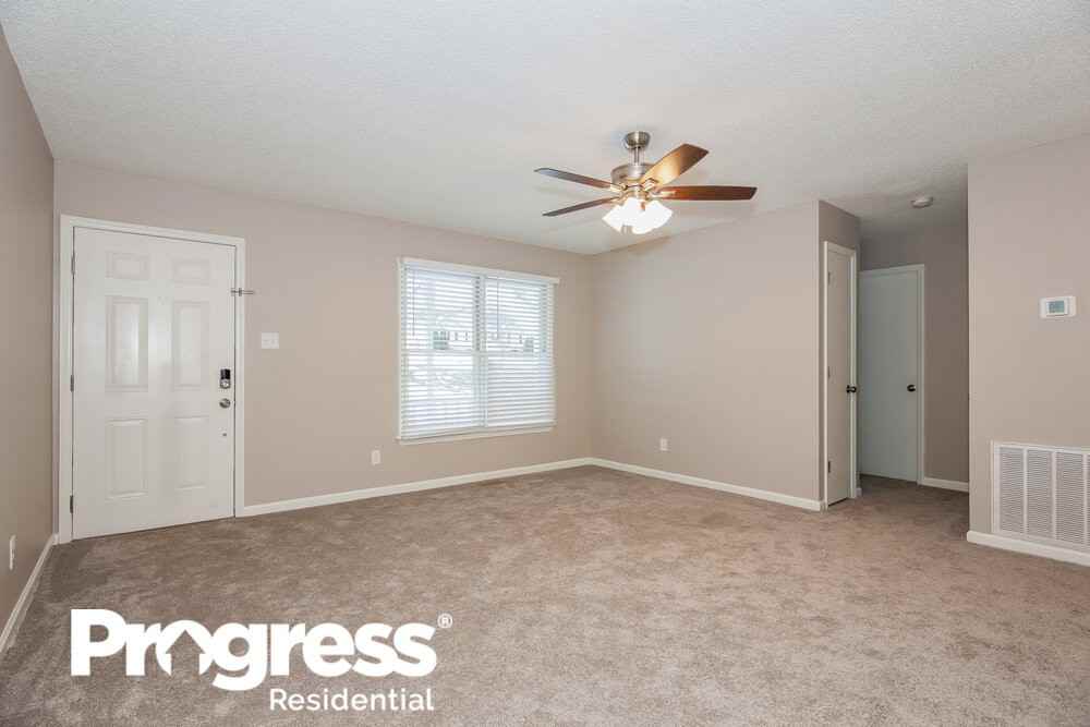 110 Linville Ct - Photo 3 of 16