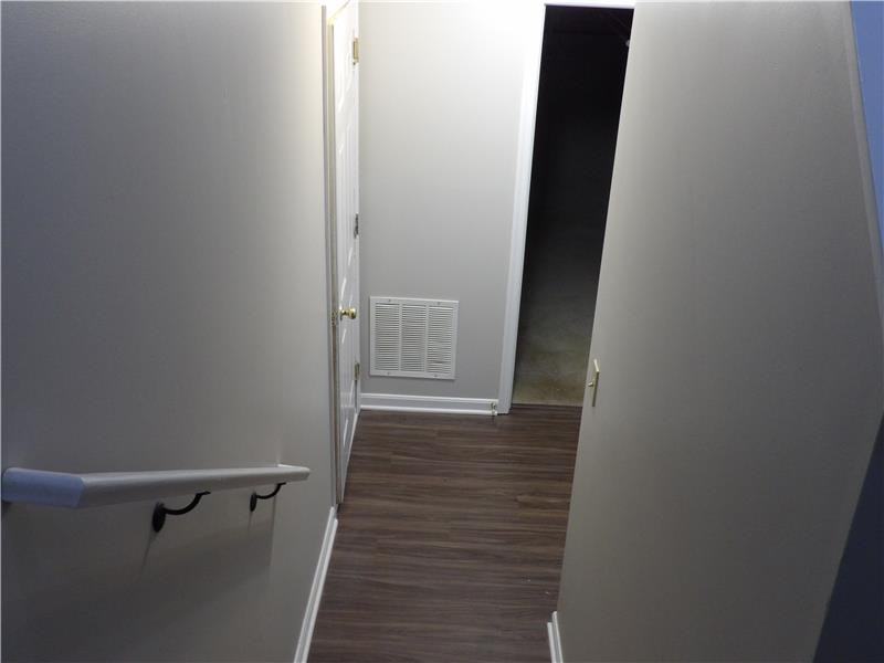 3060 Lansdowne Ln - Photo 2 of 26