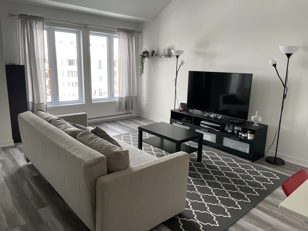 7880 Rue de Lunan - Photo 3 of 11