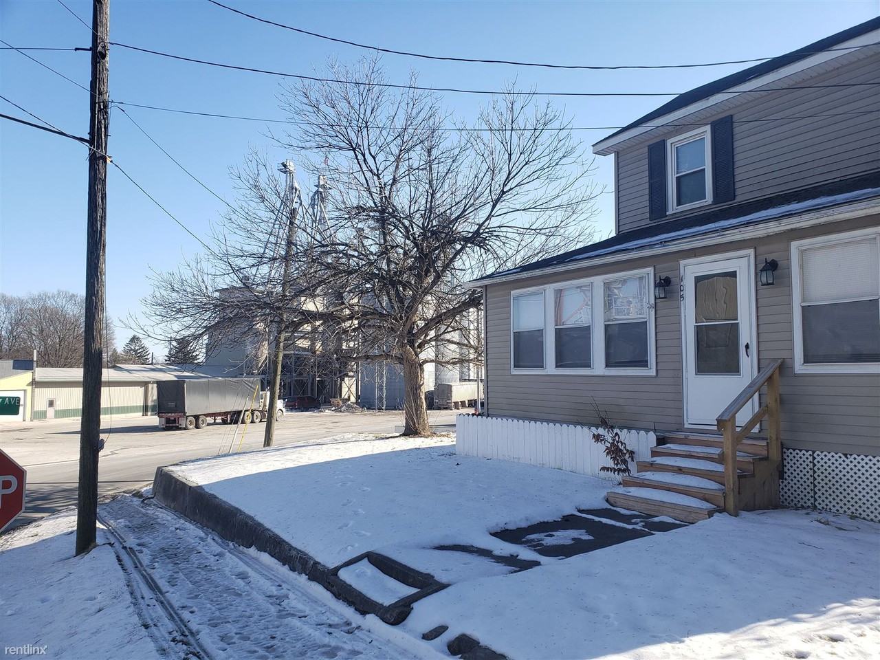 105 Johnson St Se - Photo 2 of 10