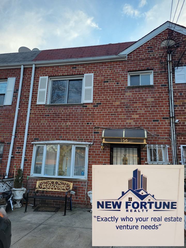 756 East 78th Street House - Photo 2 of 40