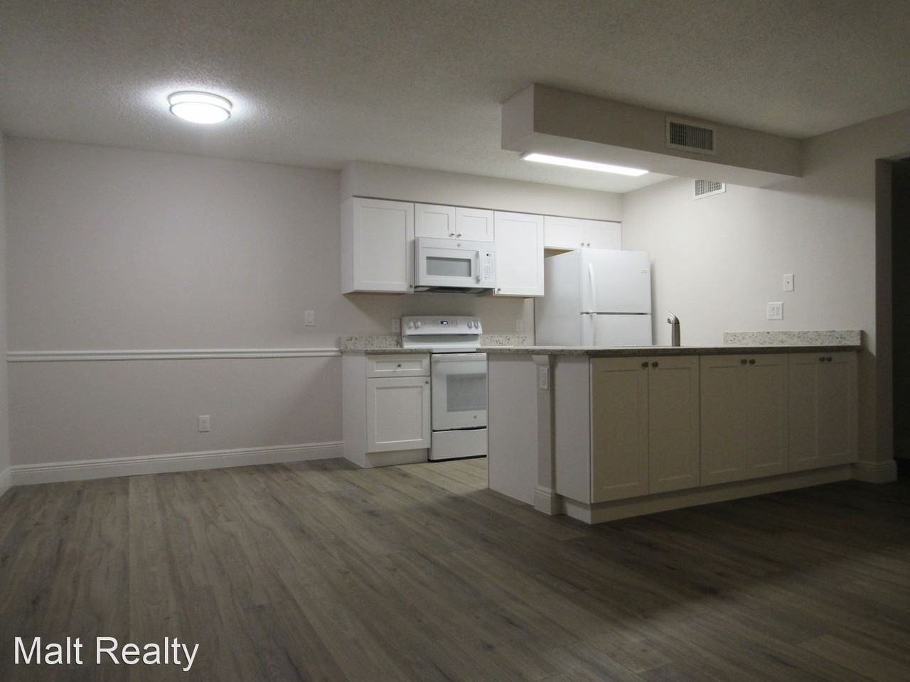 5311 Summerlin Rd. - Photo 2 of 13