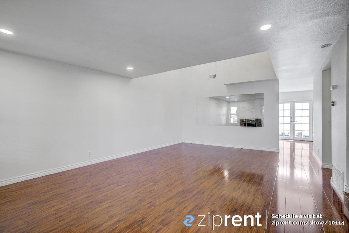 5 Bellflower #14 - Photo 3 of 20