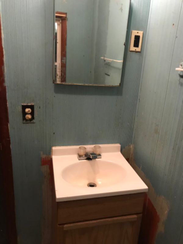 27541 Telegraph Rd - Photo 2 of 7