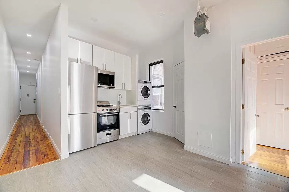 24 Saint Marks Pl #11