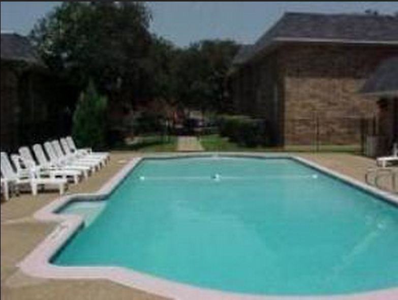 1820 Westminster St 13D - Photo 3 of 4