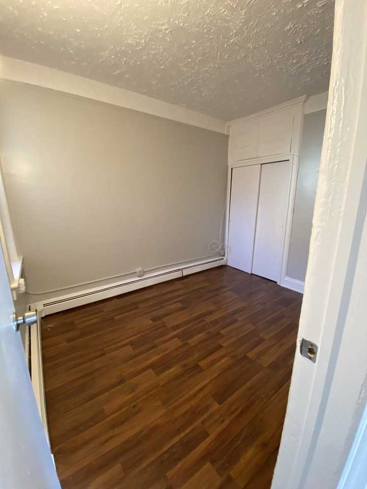 6301 Broadway #5 - Photo 2 of 12