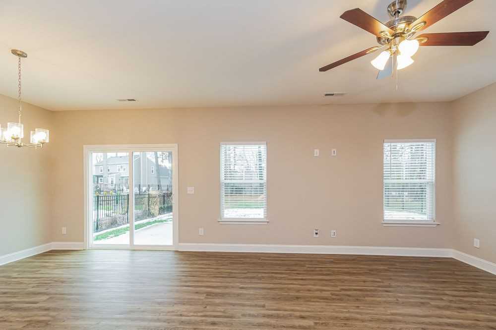 3513 Crimson Wood Dr - Photo 3 of 15