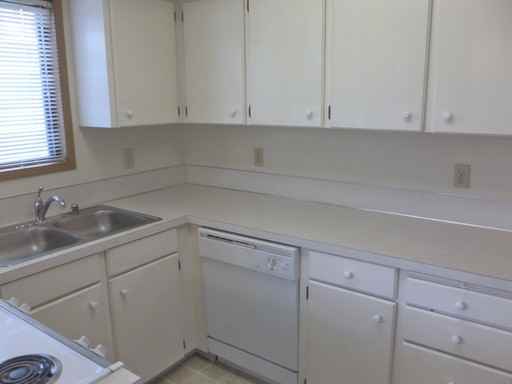 3023 NE Whitman Ave - Photo 2 of 13